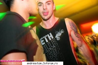 Hot or not. - Si Jared cu bandana este atat de adorabil si hot - Games.